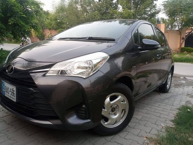 Toyota Vitz 2019 scracless and no touching 0