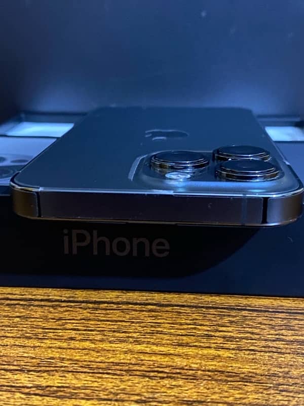 iphone 13pro 512gb (non pta) 4