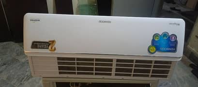 Kenwood 1.5 ton DC inverter heat and cool