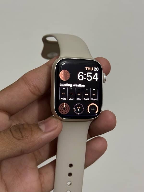 Apple watch series 8 Star light color 45mm 1