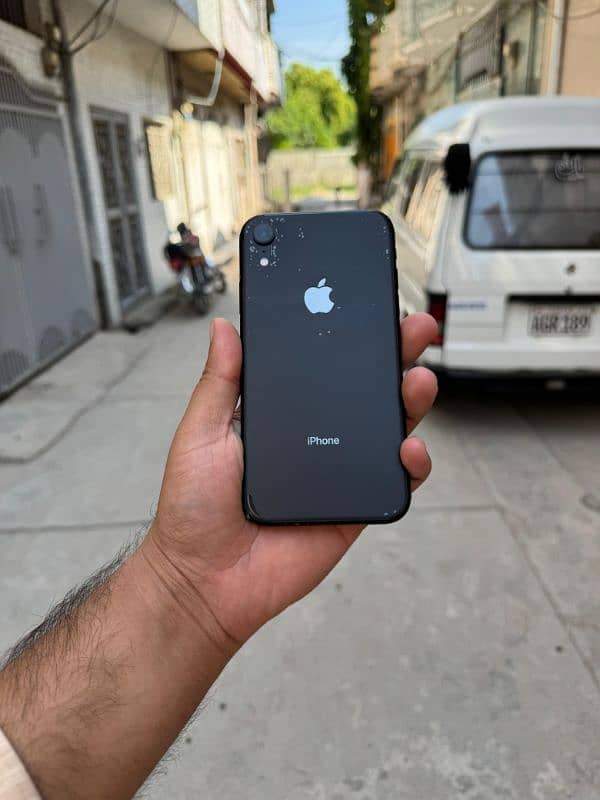 iphone XR 4