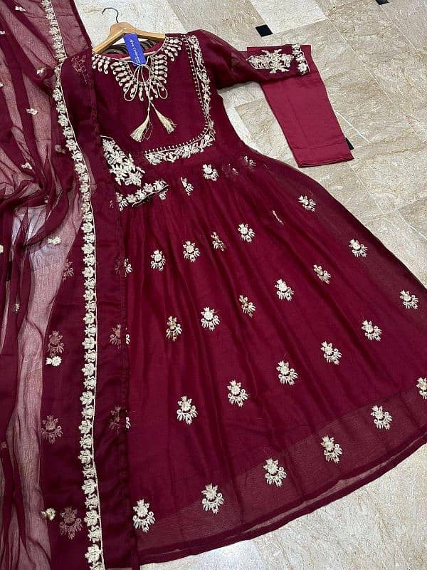 dress women's stunning embroidered dress 1