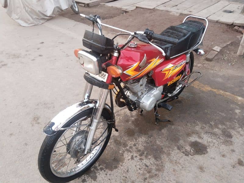 Honda 125 new condition 1