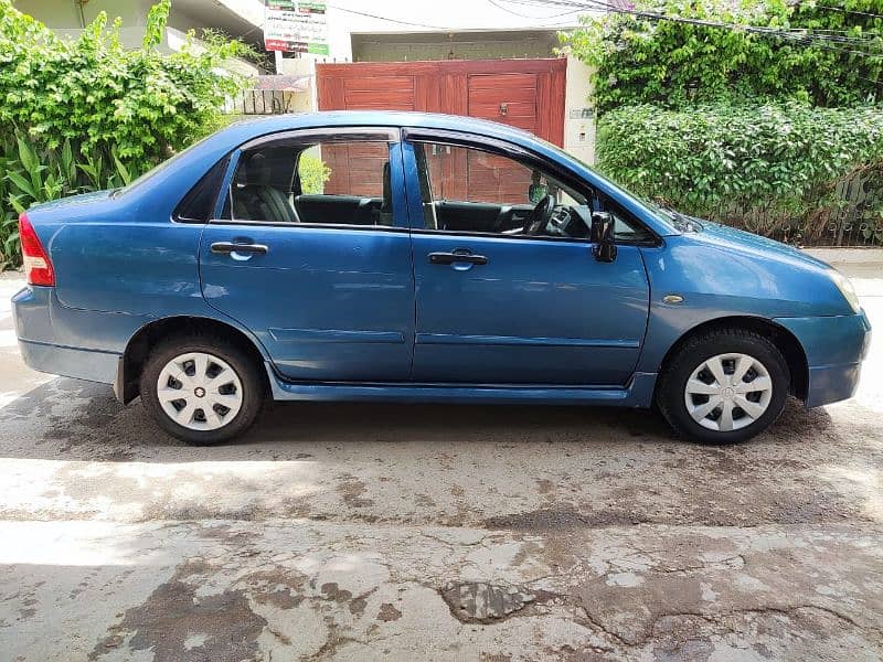 Suzuki Liana 2009 excellent condition 4
