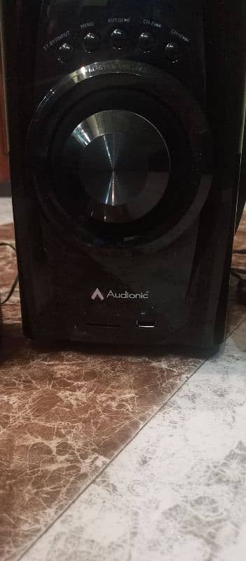 Audionic Mega 40 6