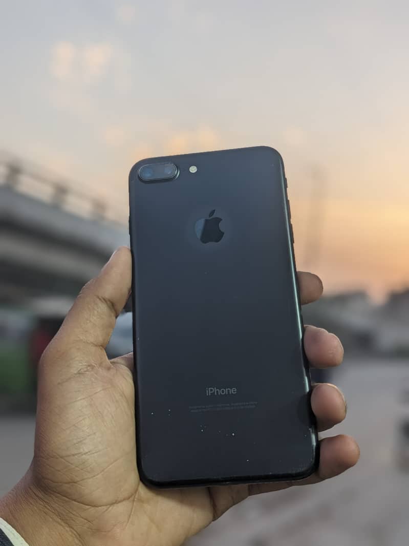 i phone 7 plus (128GB) pta approved ALL OK 100% 2