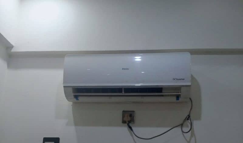 Haier Ac DC inverter 1