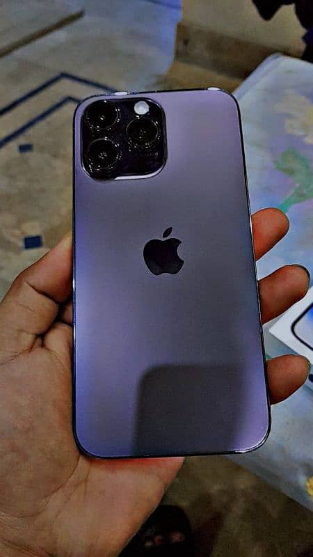 iPhone 14 pro max 0