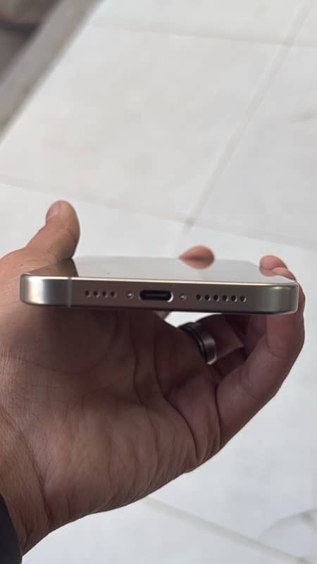 IPhone 15 pro max jv 256GB non pta 4