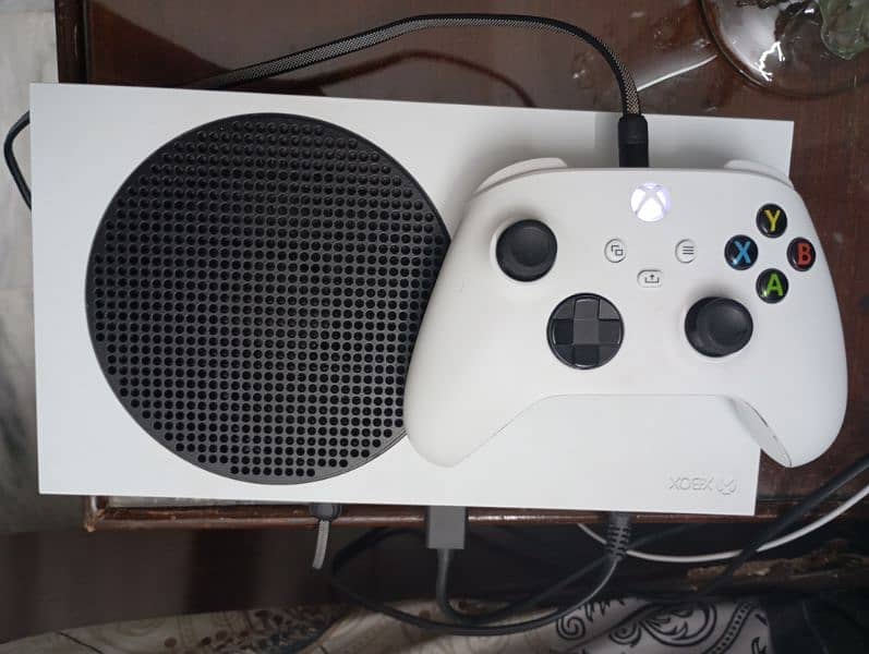 Xbox Series S 3