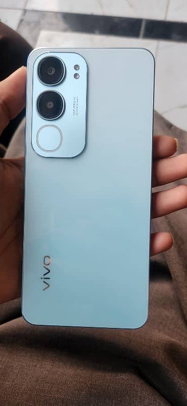 Vivo y19s 1