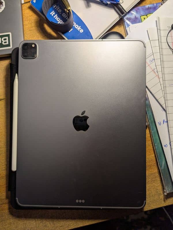 ipad Pro 12.9 M2 physical Sim variant pencil bundle 0