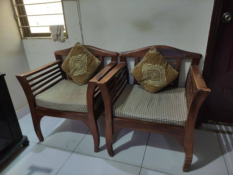 2 Sofa Chairs for sale 2