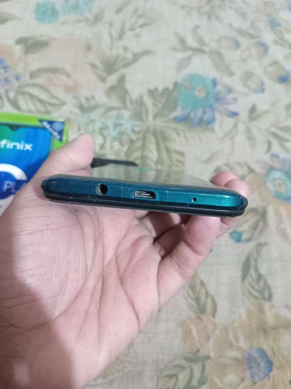 infinix Hot 9 play 4GB 64GB pTa official approved 0319-7287245 4