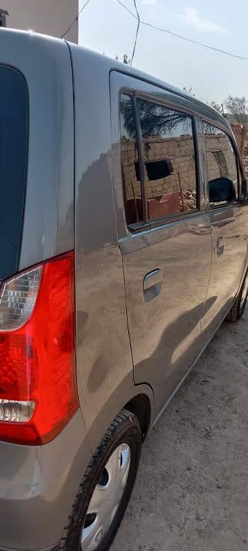 Suzuki Wagon R 2016 3