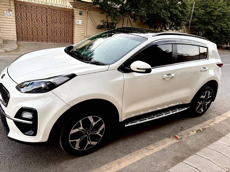 KIA Sportage FWD 2021 4