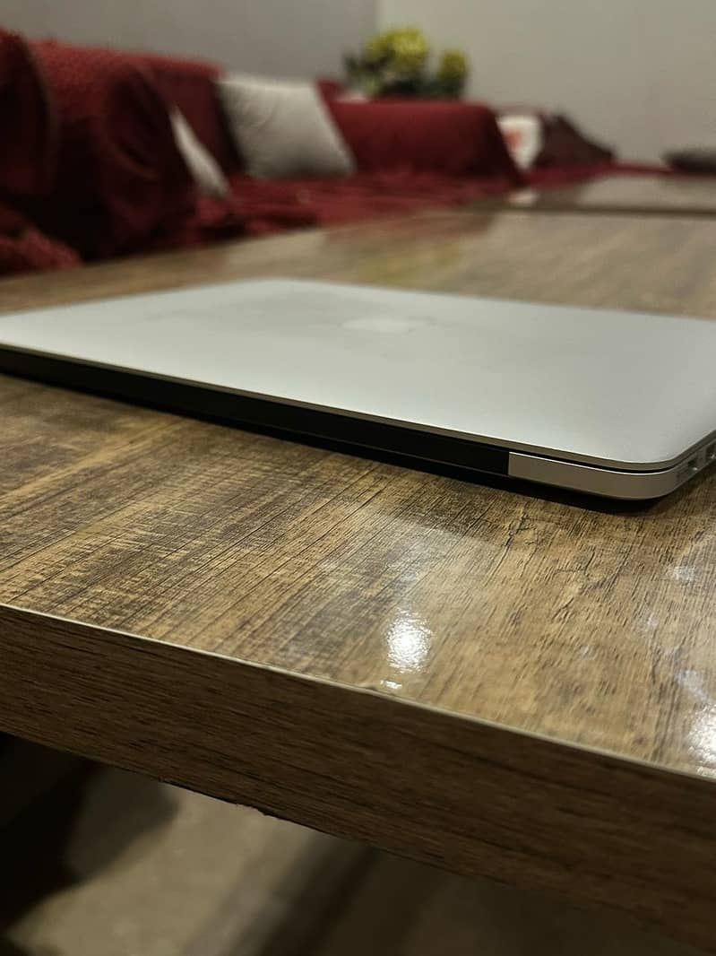 Macbook Pro 13 inch 1