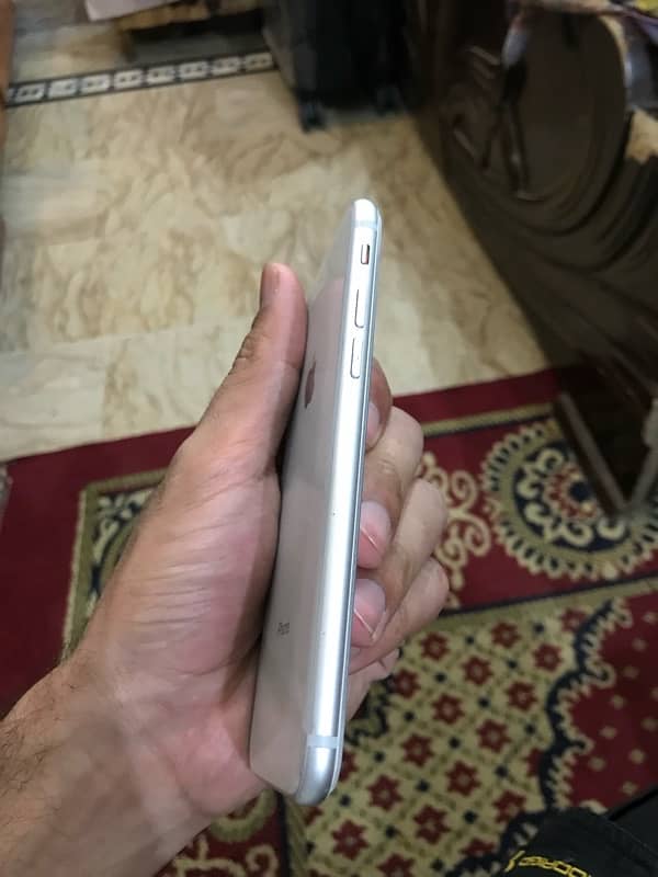 Exchange IPhone 8 256 Gb Factory with X,Xr,Se Or Android 8