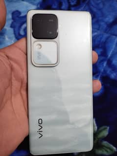 vivo v30 5G 12+12 /256 GB