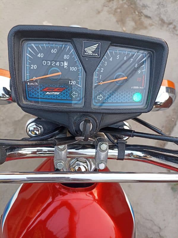 Honda 125 2024 model 03021432761 3