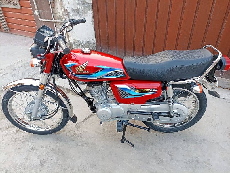 Honda 125 2024 model 03021432761 5