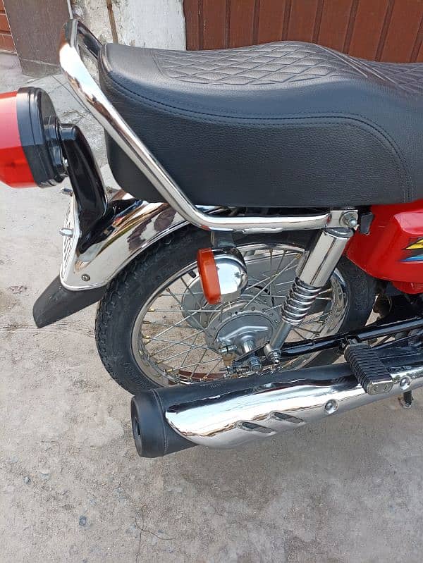 Honda 125 2024 model 03021432761 7