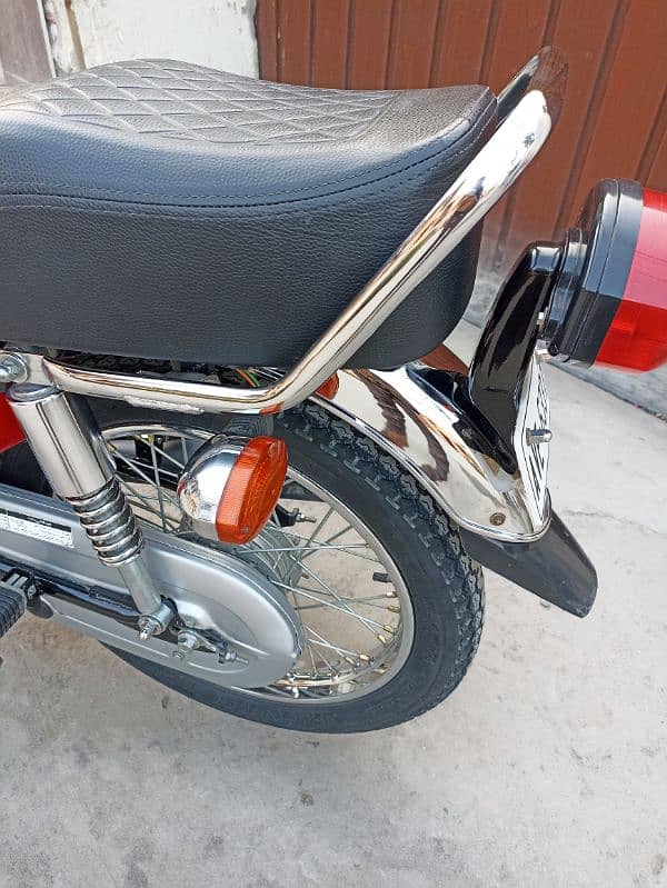 Honda 125 2024 model 03021432761 8