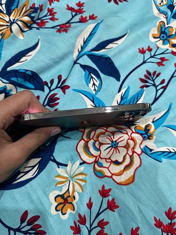 iPhone 13 pro max non pta 4