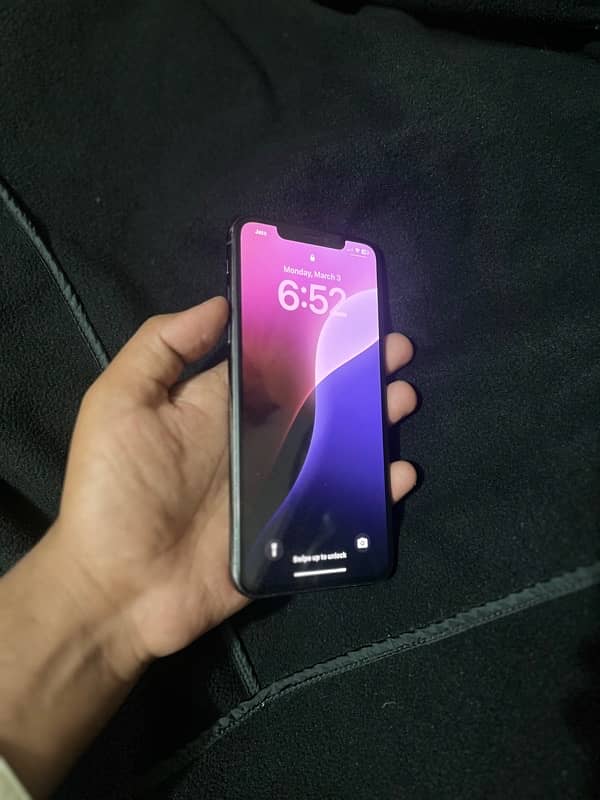 Iphone 11 pro Max  Pta Approved 0