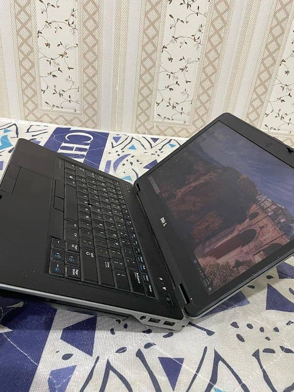 Dell latitude E6440 1