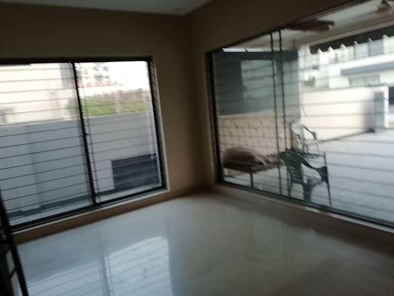 1Kanal Most Beautiful House Available For Sale DHA Phase 1 19