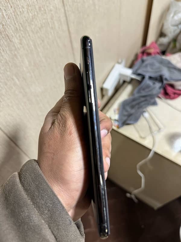 iphone 11 pro max pta 4