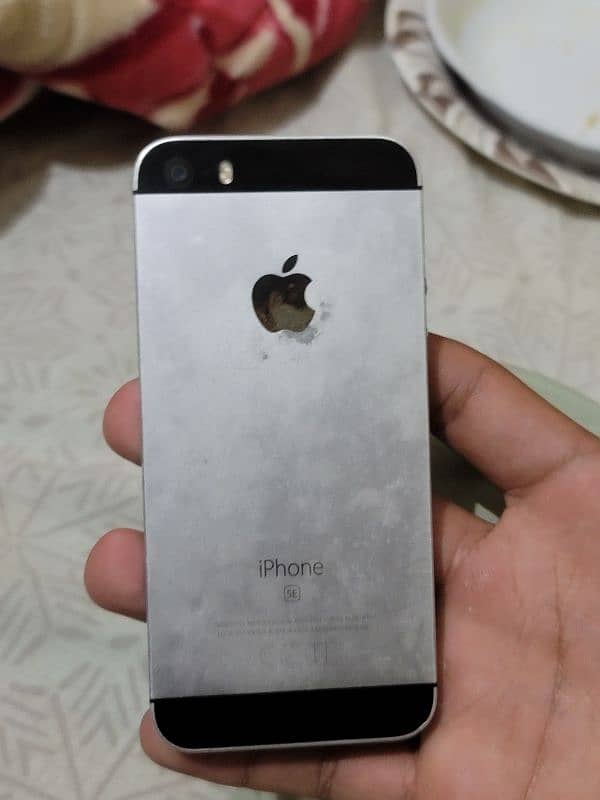 iPhone SE 128gb Exchange Possible 12