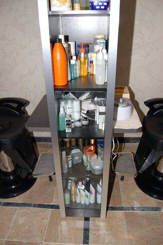 Beauty salon work station and Aluminum Glass Rack 0