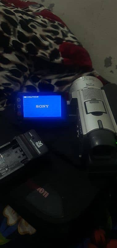 sony HDD 32GB. Full HD 5