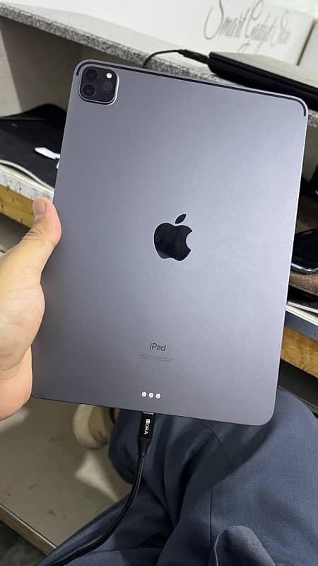 iPad Pro 2021 11 inch 256GB M1 Chip 1