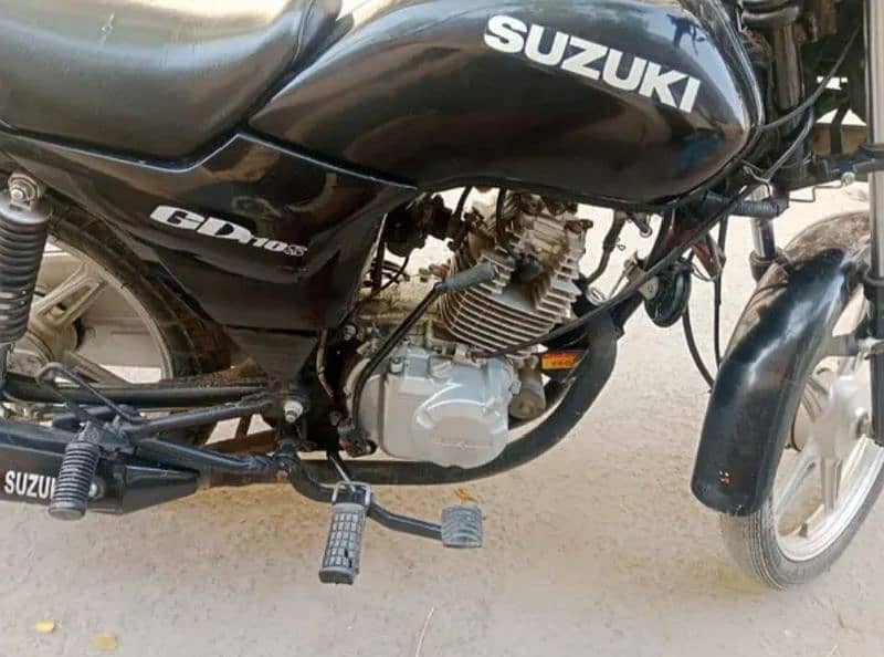 Suzuki GD 110s 5