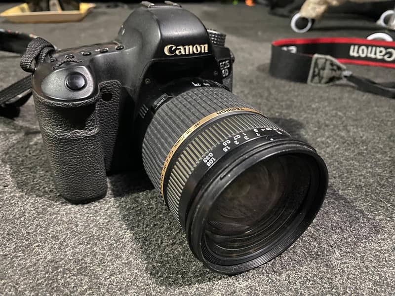 Canon 6D full frame Body only 1