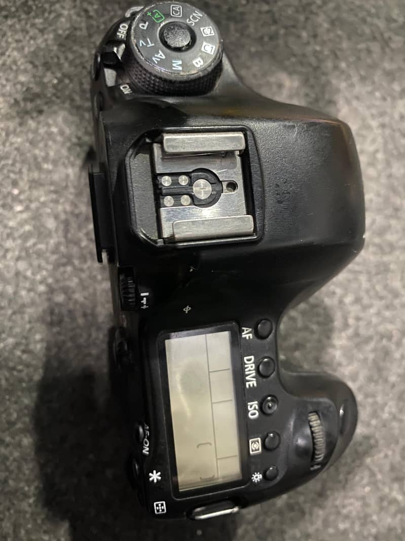 Canon 6D full frame Body only 2