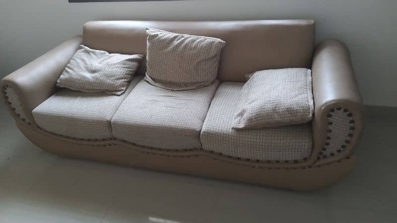 7 seater sofa set available for sale 5