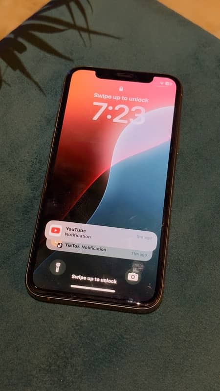 iPhone 11 Pro 256gb gold 6