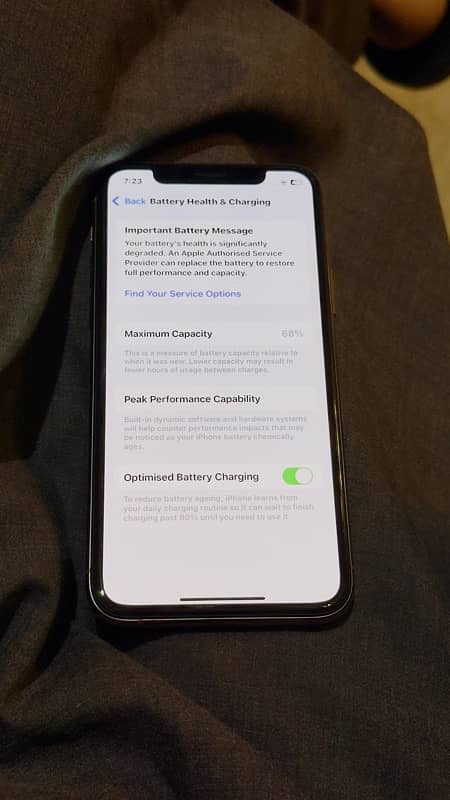 iPhone 11 Pro 256gb gold 7