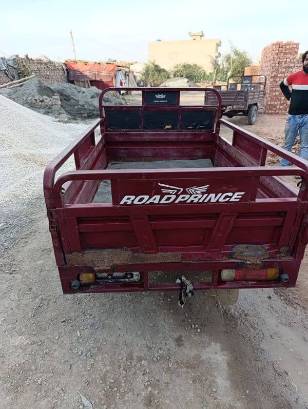 Road prince loader in good condition 10/10 6