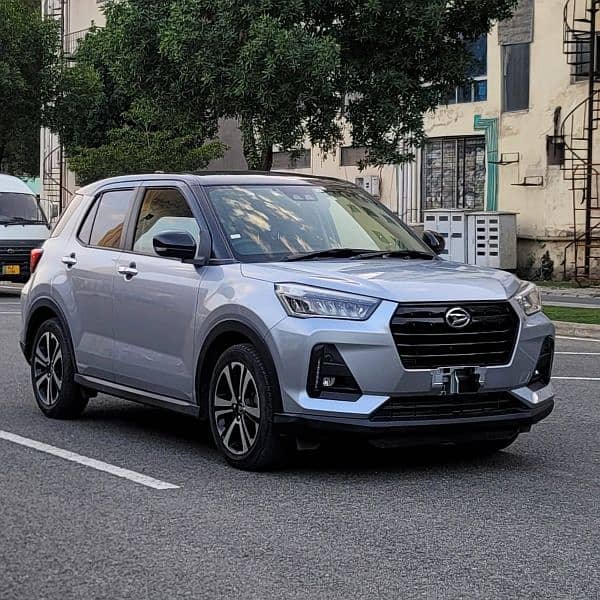 Daihatsu Rocky G Premium top of line 5