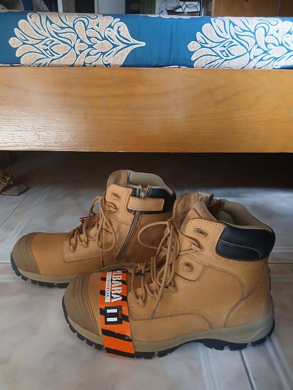 Pilbara Safety boots for men 2