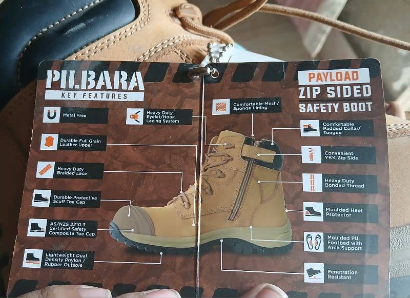 Pilbara Safety boots for men 4