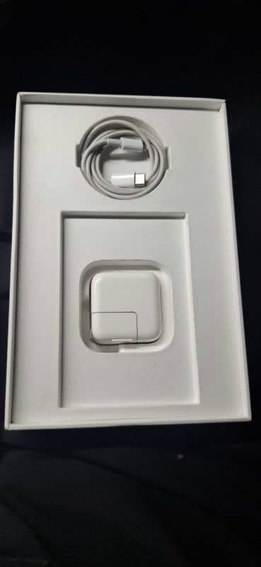 iPad Mini 5 64GB With Full Box # 03274706406 1