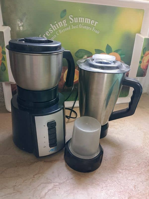 anex juicer and blender machine in original condition 0