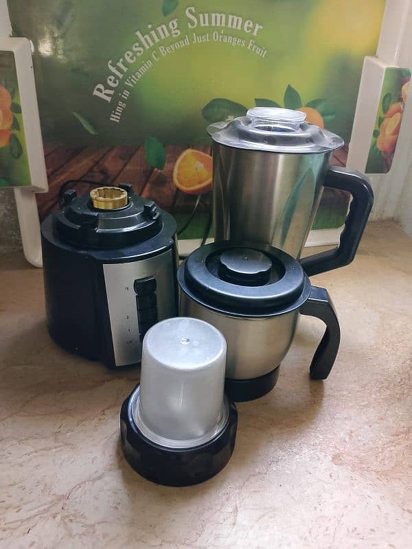 anex juicer and blender machine in original condition 1