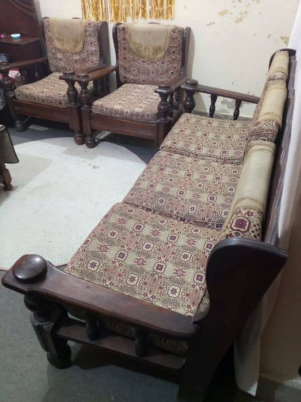 5 seater wooden sofa set for sale/ 03110545393 4